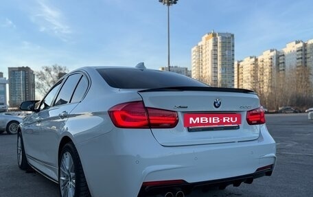 BMW 3 серия, 2017 год, 1 930 000 рублей, 13 фотография
