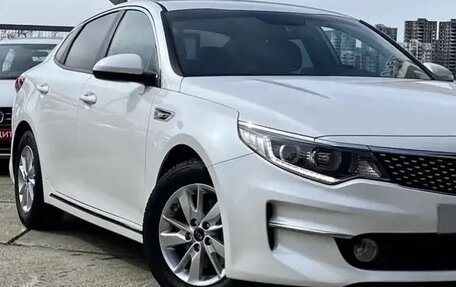 KIA K5 II, 2017 год, 1 750 000 рублей, 2 фотография