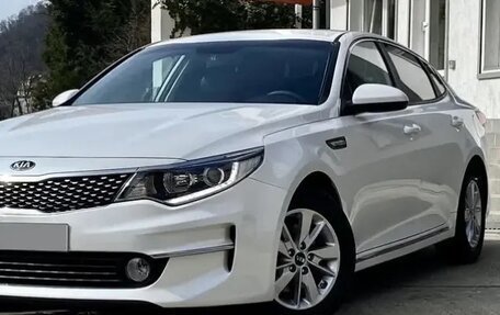 KIA K5 II, 2017 год, 1 750 000 рублей, 6 фотография