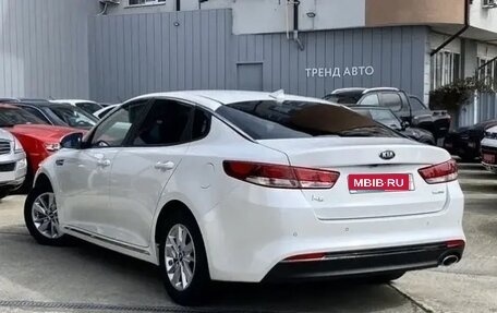 KIA K5 II, 2017 год, 1 750 000 рублей, 10 фотография