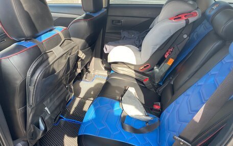 Mitsubishi Outlander III рестайлинг 3, 2016 год, 1 550 000 рублей, 9 фотография