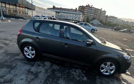 KIA cee'd I рестайлинг, 2011 год, 745 000 рублей, 2 фотография