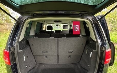 Volkswagen Sharan II, 2012 год, 1 150 000 рублей, 28 фотография