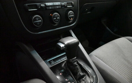 Volkswagen Jetta VI, 2009 год, 620 000 рублей, 15 фотография
