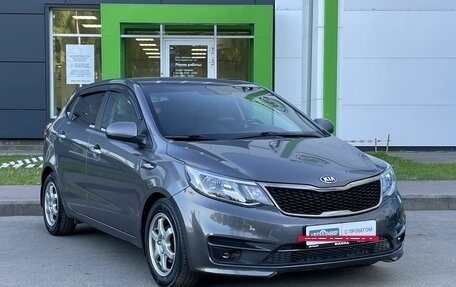 KIA Rio III рестайлинг, 2015 год, 990 000 рублей, 3 фотография