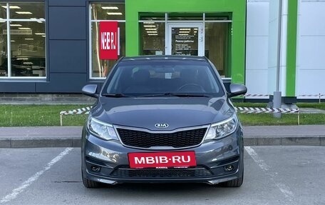 KIA Rio III рестайлинг, 2015 год, 990 000 рублей, 2 фотография