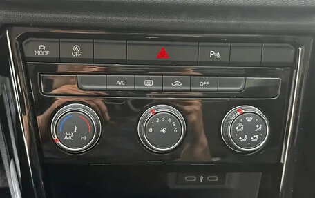 Volkswagen T-Roc I, 2022 год, 1 700 000 рублей, 9 фотография
