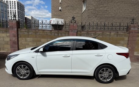 Hyundai Solaris II рестайлинг, 2017 год, 1 330 000 рублей, 2 фотография