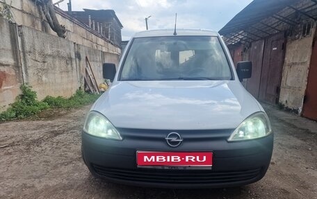 Opel Combo C, 2004 год, 300 000 рублей, 1 фотография