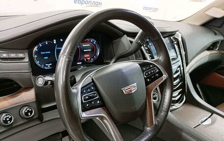 Cadillac Escalade IV, 2016 год, 3 705 400 рублей, 1 фотография