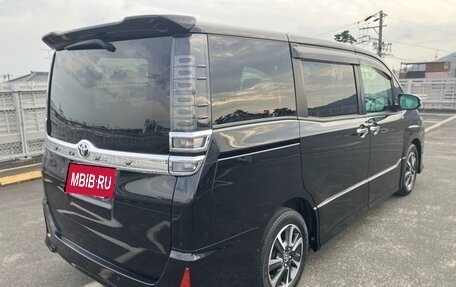 Toyota Voxy III, 2021 год, 1 756 000 рублей, 5 фотография