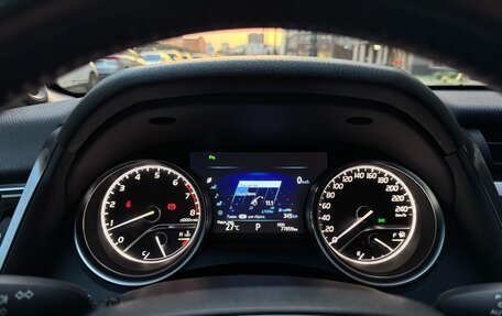 Toyota Camry, 2019 год, 2 950 000 рублей, 11 фотография