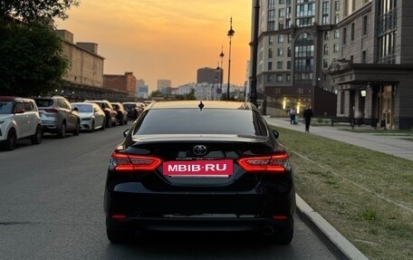 Toyota Camry, 2019 год, 2 950 000 рублей, 4 фотография