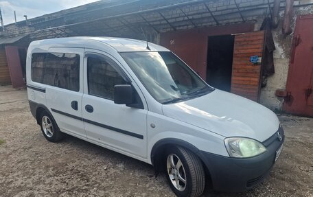 Opel Combo C, 2004 год, 300 000 рублей, 2 фотография