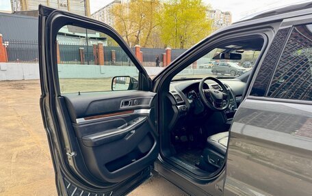 Ford Explorer VI, 2018 год, 4 250 000 рублей, 9 фотография