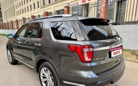 Ford Explorer VI, 2018 год, 4 250 000 рублей, 6 фотография