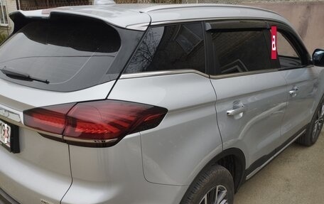 Geely Atlas, 2024 год, 2 400 000 рублей, 2 фотография