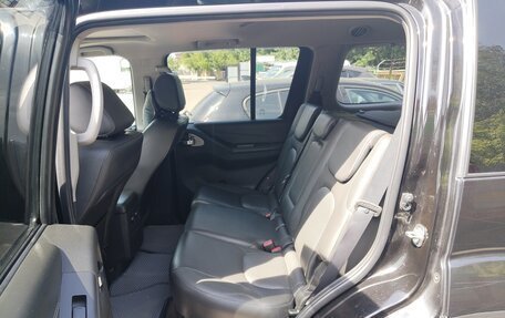 Nissan Pathfinder, 2012 год, 2 200 000 рублей, 10 фотография