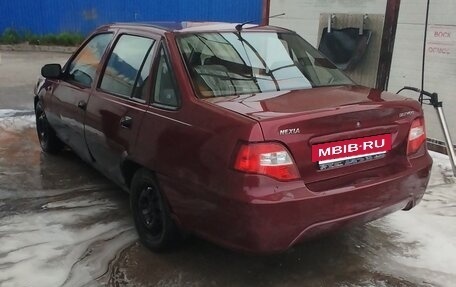 Daewoo Nexia I рестайлинг, 2009 год, 98 000 рублей, 3 фотография