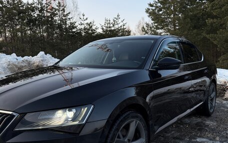 Skoda Superb III рестайлинг, 2018 год, 1 900 000 рублей, 2 фотография