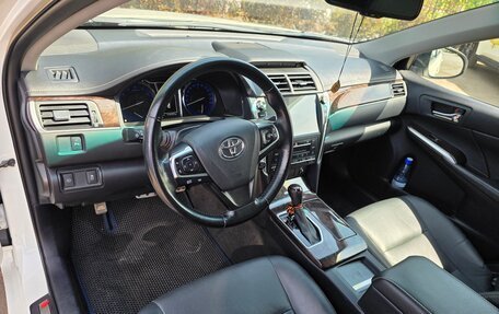 Toyota Camry, 2017 год, 2 550 000 рублей, 3 фотография