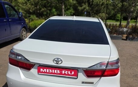 Toyota Camry, 2017 год, 2 550 000 рублей, 2 фотография