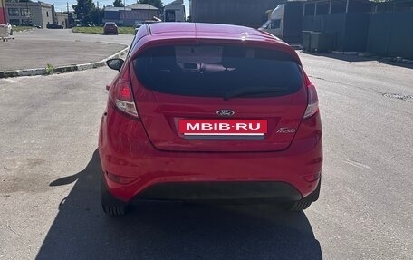 Ford Fiesta, 2015 год, 710 000 рублей, 3 фотография