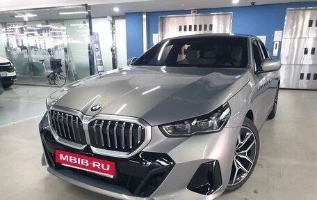 BMW 5 серия, 2025 год, 5 124 013 рублей, 3 фотография