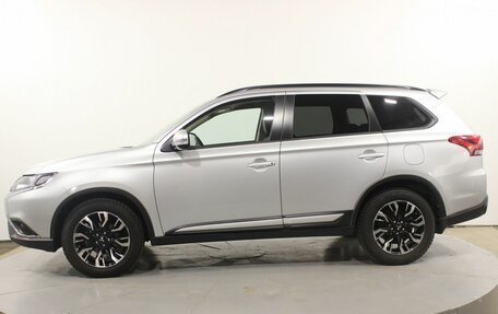 Mitsubishi Outlander III рестайлинг 3, 2021 год, 3 100 000 рублей, 2 фотография