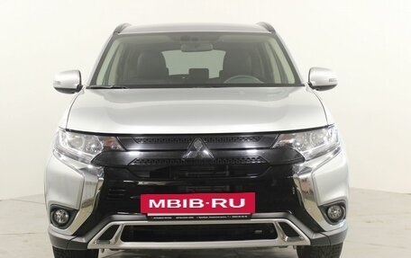 Mitsubishi Outlander III рестайлинг 3, 2021 год, 3 100 000 рублей, 8 фотография