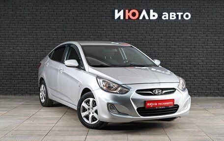 Hyundai Solaris II рестайлинг, 2013 год, 790 000 рублей, 3 фотография
