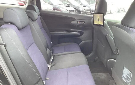 Toyota Wish II, 2017 год, 1 178 000 рублей, 15 фотография
