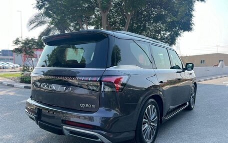 Infiniti QX80, 2025 год, 18 000 000 рублей, 4 фотография