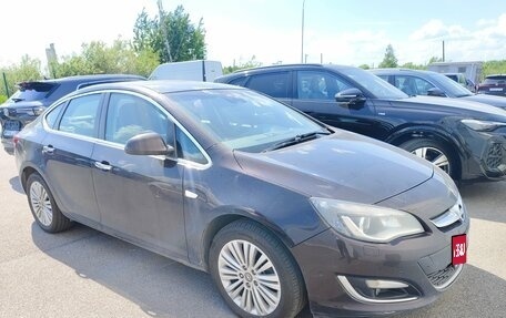 Opel Astra J, 2013 год, 999 000 рублей, 1 фотография
