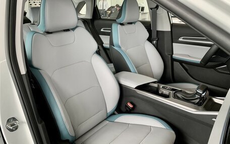 Geely Emgrand, 2023 год, 16 фотография
