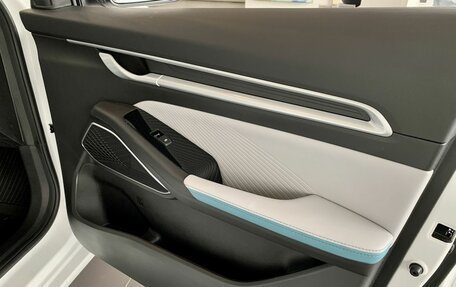 Geely Emgrand, 2023 год, 17 фотография