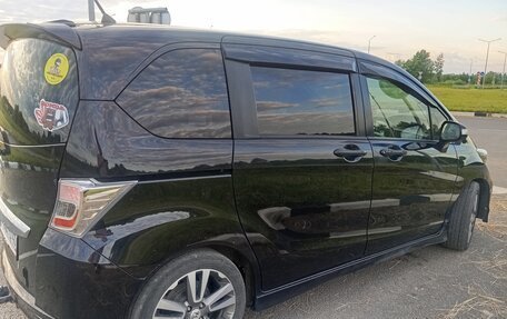 Honda Freed I, 2012 год, 1 199 999 рублей, 9 фотография