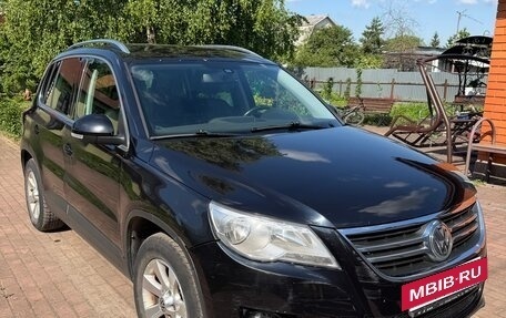 Volkswagen Tiguan I, 2010 год, 999 999 рублей, 3 фотография
