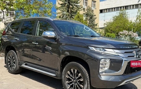 Mitsubishi Pajero Sport III рестайлинг, 2020 год, 2 580 000 рублей, 5 фотография