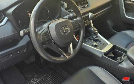 Toyota RAV4, 2022 год, 3 590 000 рублей, 5 фотография