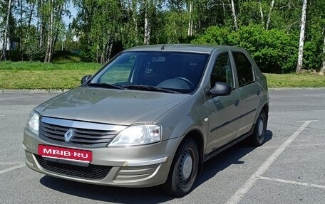 Renault Logan I, 2010 год, 300 000 рублей, 2 фотография