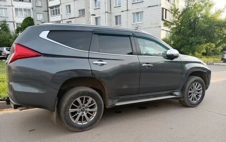 Mitsubishi Pajero Sport III рестайлинг, 2020 год, 3 700 000 рублей, 2 фотография