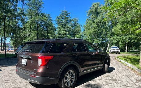Ford Explorer VI, 2019 год, 3 450 000 рублей, 2 фотография