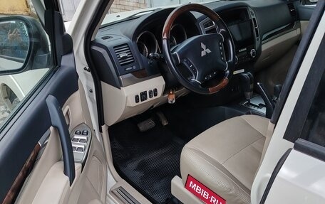 Mitsubishi Pajero IV, 2019 год, 3 750 000 рублей, 14 фотография