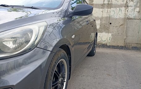 Hyundai Solaris II рестайлинг, 2012 год, 700 000 рублей, 11 фотография