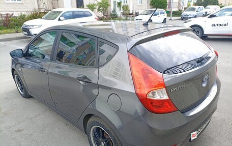 Hyundai Solaris II рестайлинг, 2012 год, 700 000 рублей, 8 фотография