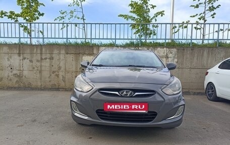 Hyundai Solaris II рестайлинг, 2012 год, 700 000 рублей, 13 фотография
