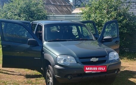 Chevrolet Niva I рестайлинг, 2017 год, 720 000 рублей, 14 фотография