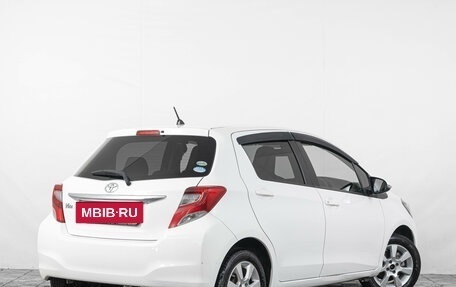 Toyota Vitz, 2016 год, 869 000 рублей, 7 фотография