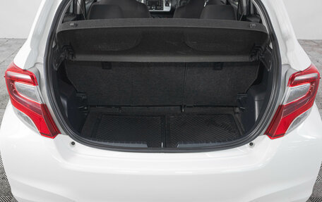 Toyota Vitz, 2016 год, 869 000 рублей, 8 фотография